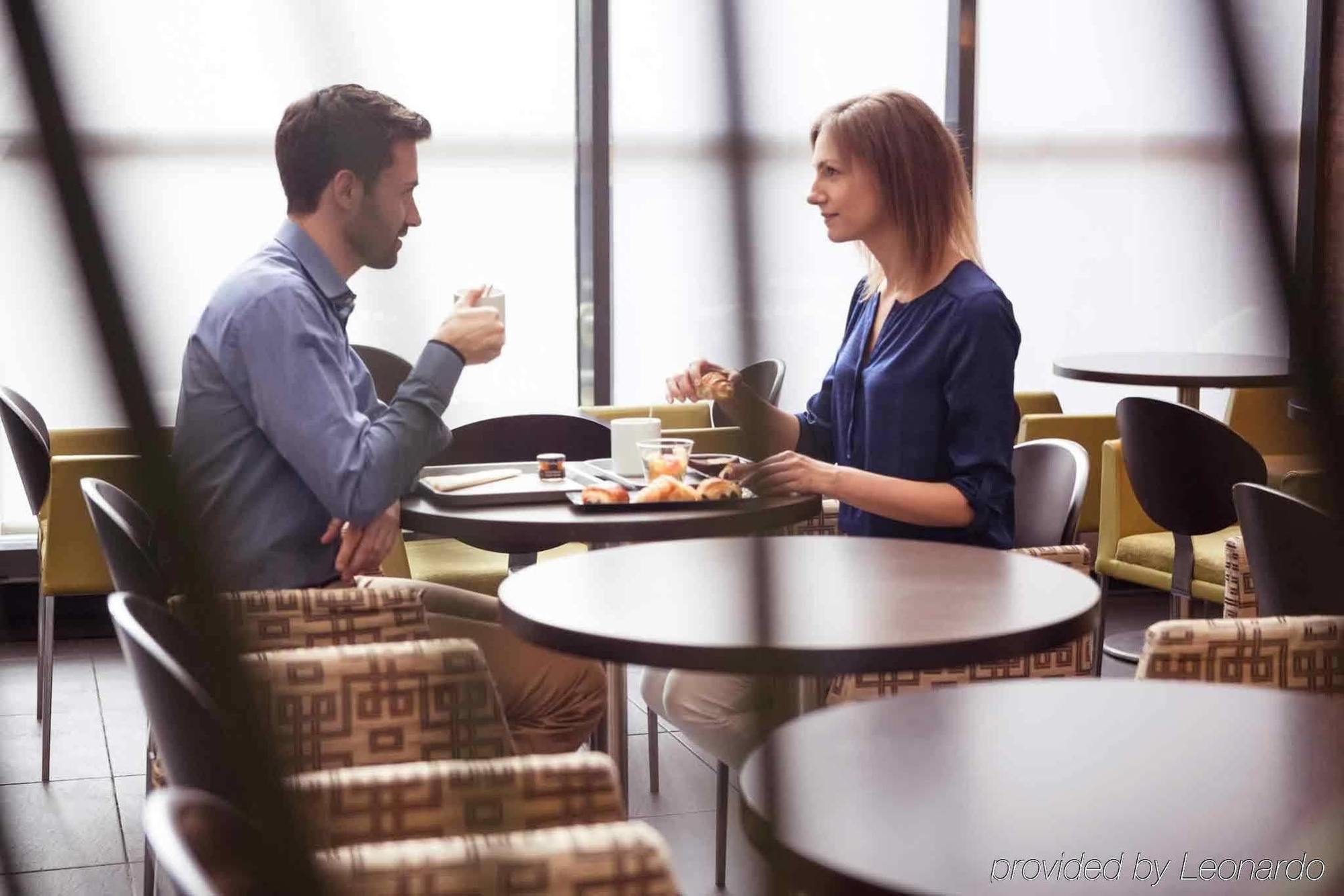 B&B Hotel Velizy Est ภายนอก รูปภาพ
