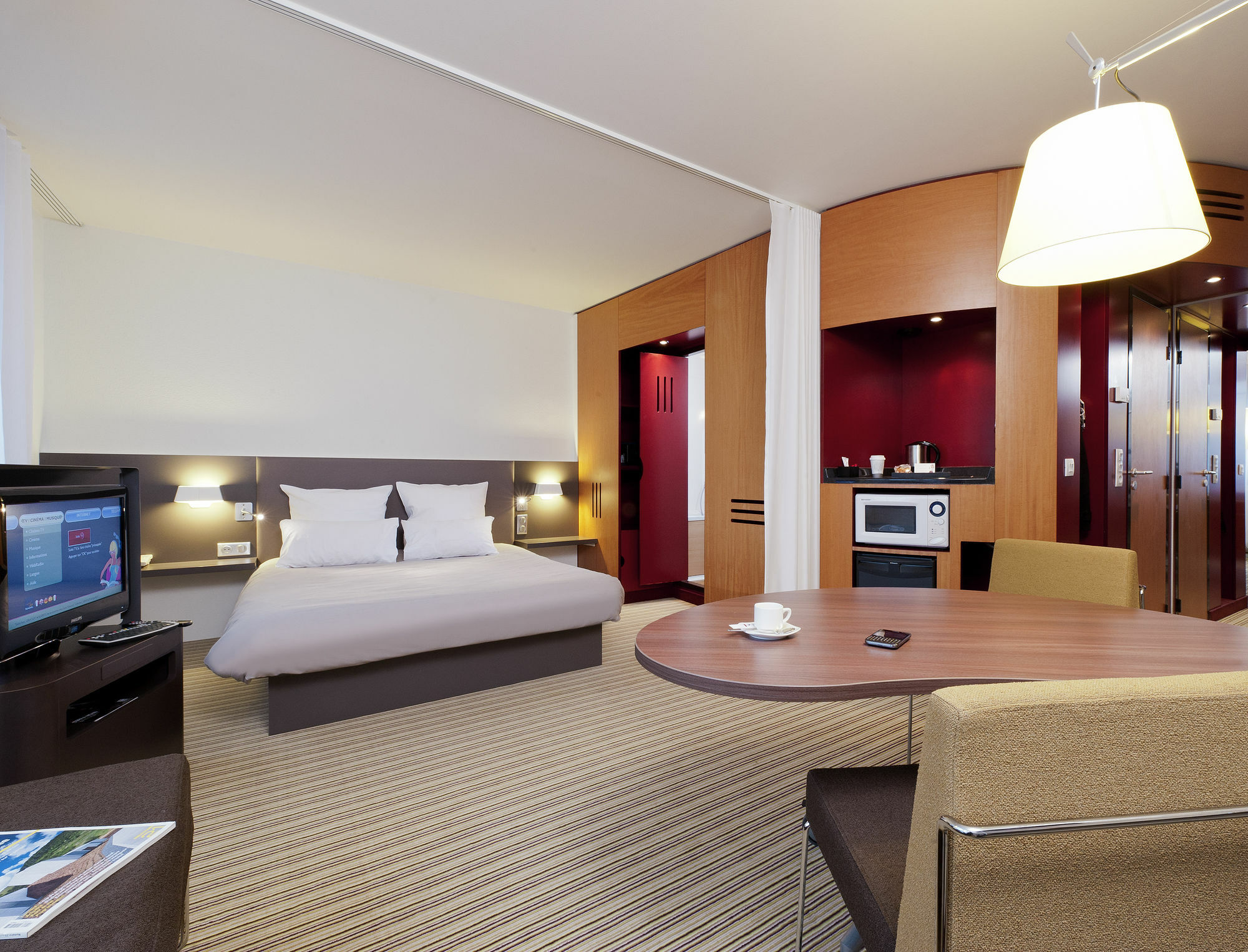 B&B Hotel Velizy Est ภายนอก รูปภาพ